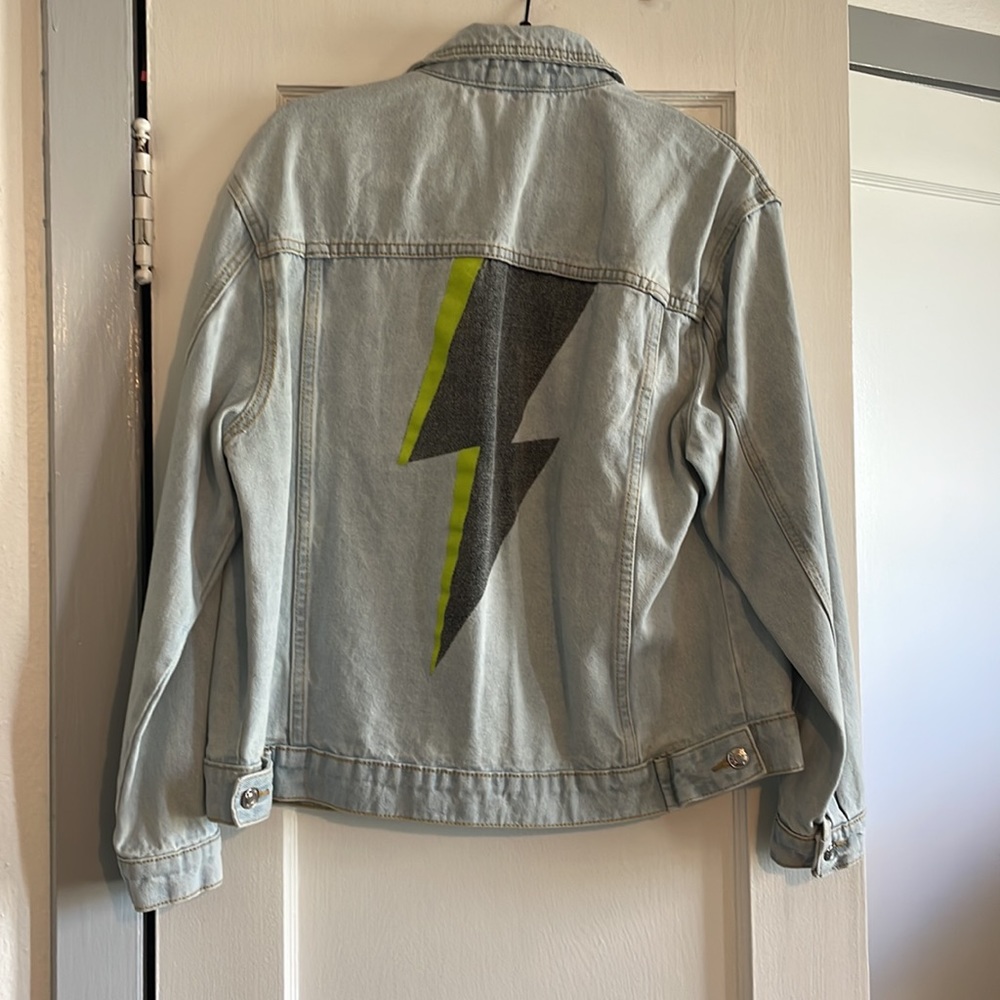 Jean Jacket with lightening bolt detail on back size Small